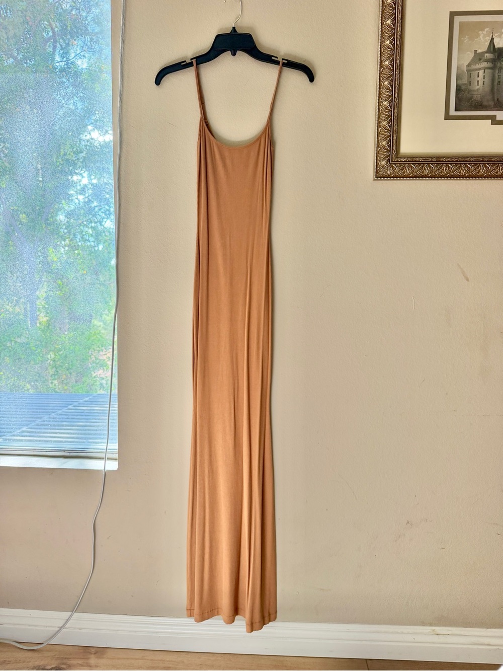 Skims Women’s Sleeveless Maxi Dress in Camel